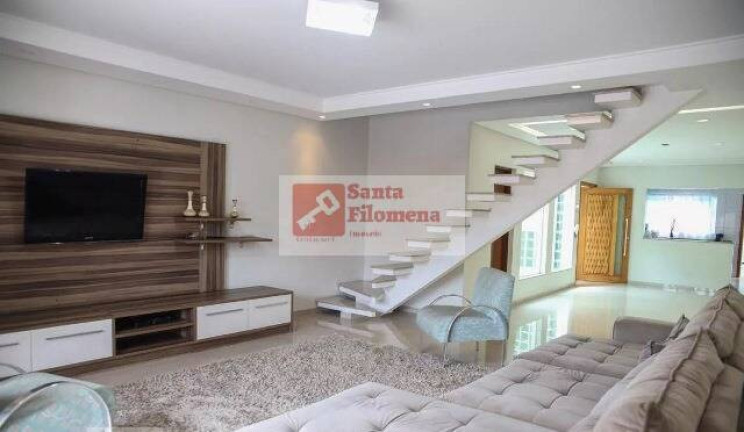 Imagem Sobrado com 3 Quartos à Venda, 220 m² em Santa Maria - Santo André Imagem Sobrado com 3 Quartos à Venda, 220 m² em Santa Maria - Santo André