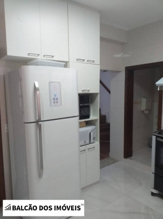 Imagem Casa com 4 Quartos à Venda, 240 m² em São Paulo Imagem Casa com 4 Quartos à Venda, 240 m² em São Paulo