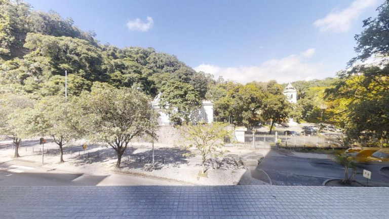 Imagem Imóvel com 3 Quartos à Venda, 97 m² em Laranjeiras - Rio De Janeiro Imagem Imóvel com 3 Quartos à Venda, 97 m² em Laranjeiras - Rio De Janeiro
