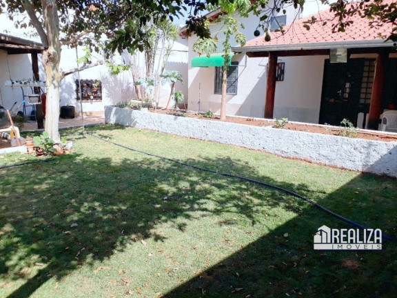 Imagem Casa com 4 Quartos à Venda, 480 m² em Santa Maria - Uberaba Imagem Casa com 4 Quartos à Venda, 480 m² em Santa Maria - Uberaba