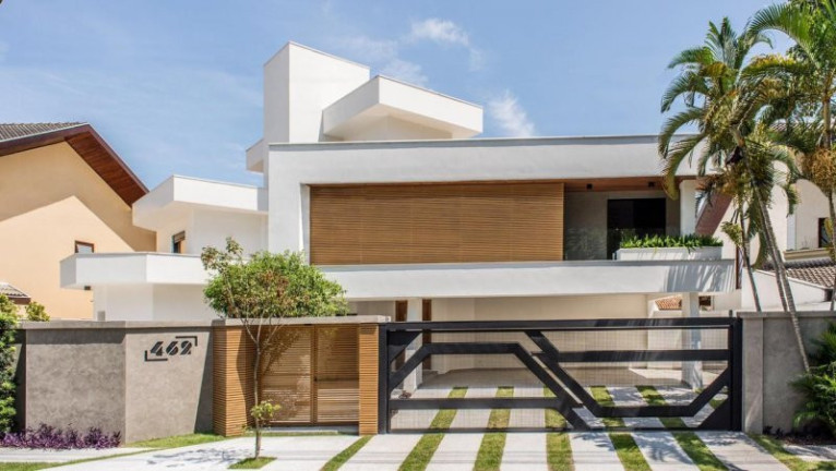 Sobrado com 4 Quartos à Venda, 270 m² em Jardim Das Colinas - São José Dos Campos