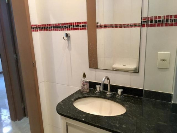Imagem Apartamento com 2 Quartos à Venda, 65 m² em Copacabana - Rio De Janeiro Imagem Apartamento com 2 Quartos à Venda, 65 m² em Copacabana - Rio De Janeiro
