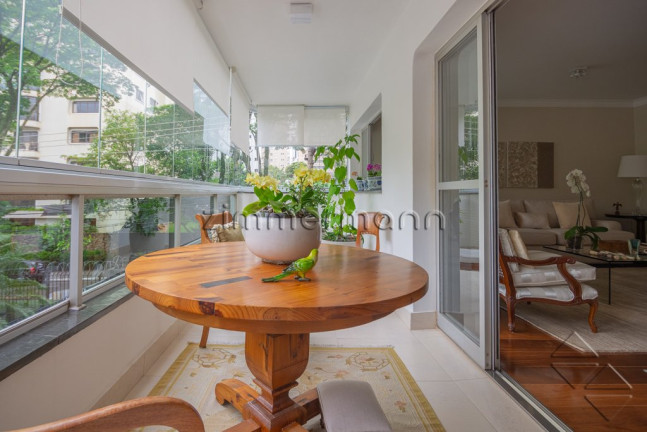 Imagem Apartamento com 4 Quartos à Venda, 431 m² em Moema - São Paulo