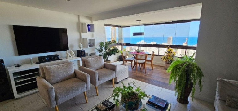 Imagem Imóvel com 4 Quartos à Venda, 162 m² em Jardim Apipema - Salvador Imagem Imóvel com 4 Quartos à Venda, 162 m² em Jardim Apipema - Salvador