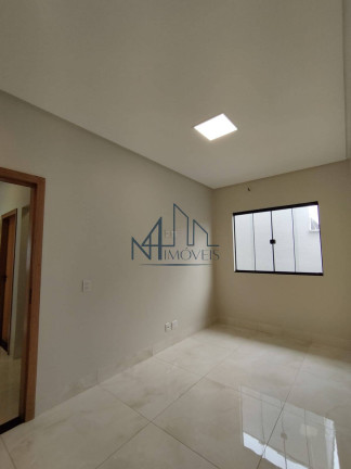 Imagem Casa com 3 Quartos à Venda, 236 m² em Setor Orientville - Goiânia Imagem Casa com 3 Quartos à Venda, 236 m² em Setor Orientville - Goiânia