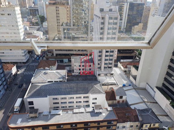 Imagem Apartamento com 2 Quartos à Venda, 70 m² em Centro - Curitiba
