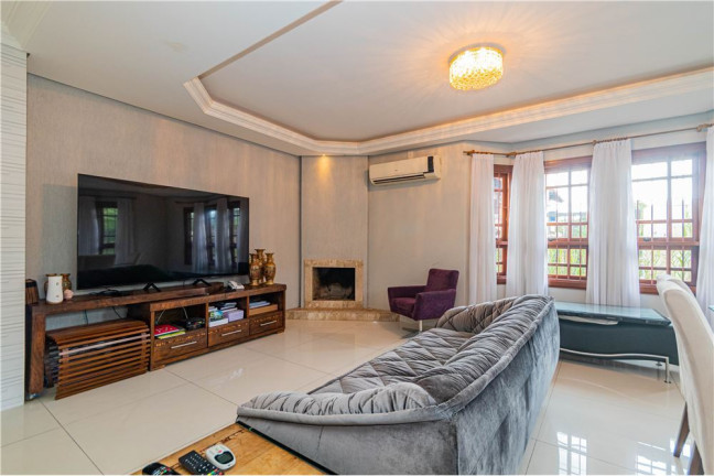Imagem Casa com 3 Quartos à Venda, em Jardim Planalto - Porto Alegre Imagem Casa com 3 Quartos à Venda, em Jardim Planalto - Porto Alegre