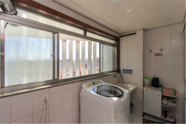 Imagem Imóvel com 4 Quartos à Venda, 159 m² em Boa Vista - Porto Alegre Imagem Imóvel com 4 Quartos à Venda, 159 m² em Boa Vista - Porto Alegre