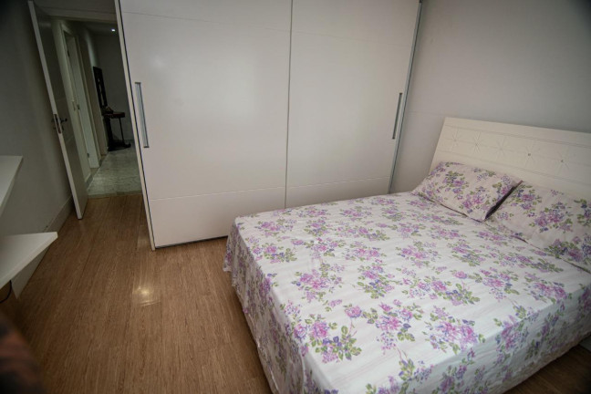 Imagem Casa com 4 Quartos à Venda, 400 m² em Barra Da Tijuca - Rio De Janeiro Imagem Casa com 4 Quartos à Venda, 400 m² em Barra Da Tijuca - Rio De Janeiro