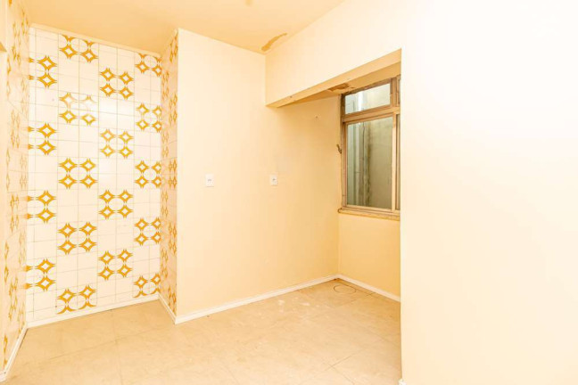 Imagem Imóvel com 2 Quartos à Venda, 78 m² em Santana - Porto Alegre Imagem Imóvel com 2 Quartos à Venda, 78 m² em Santana - Porto Alegre