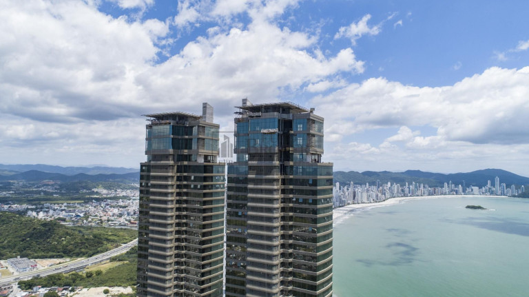 Imagem Apartamento com 4 Quartos à Venda, 265 m² em Barra Sul - Balneário Camboriú Imagem Apartamento com 4 Quartos à Venda, 265 m² em Barra Sul - Balneário Camboriú
