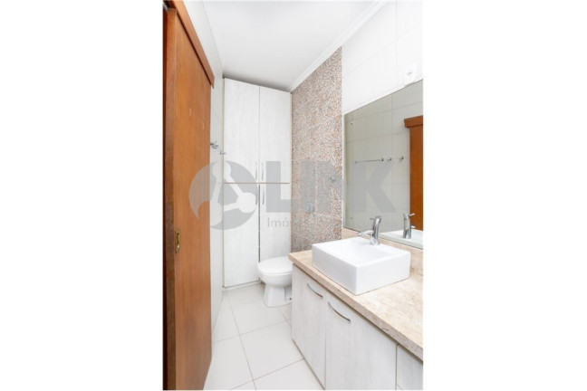 Imagem Imóvel com 4 Quartos à Venda, 260 m² em Higienópolis - Porto Alegre Imagem Imóvel com 4 Quartos à Venda, 260 m² em Higienópolis - Porto Alegre