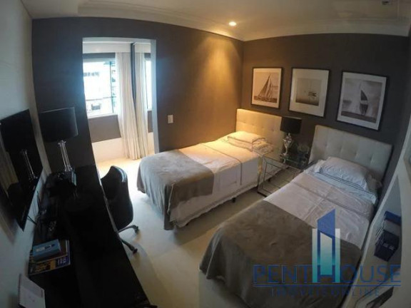 Imagem Apartamento com 3 Quartos à Venda, 220 m² em Centro - Balneário Camboriú Imagem Apartamento com 3 Quartos à Venda, 220 m² em Centro - Balneário Camboriú