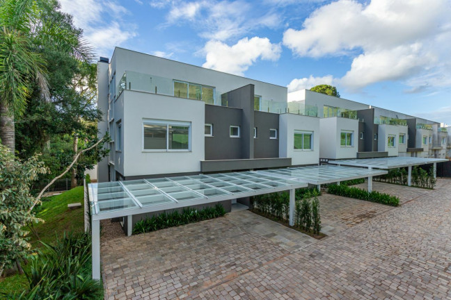 Imagem Imóvel com 3 Quartos à Venda, 440 m² em Pedra Redonda - Porto Alegre Imagem Imóvel com 3 Quartos à Venda, 440 m² em Pedra Redonda - Porto Alegre
