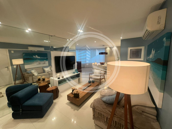 Imagem Apartamento com 3 Quartos à Venda, 128 m² em Pioneiros - Balneário Camboriú Imagem Apartamento com 3 Quartos à Venda, 128 m² em Pioneiros - Balneário Camboriú