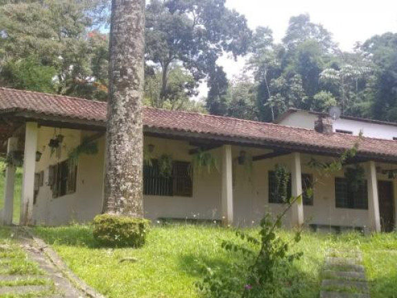 Imóvel com 22 Quartos à Venda, 2.000 m² em Aralu - Santa Isabel
