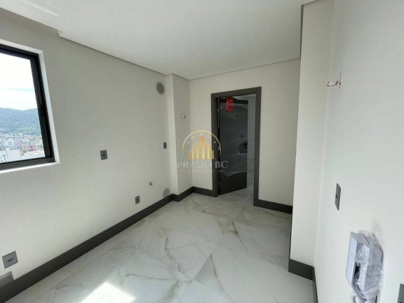 Imagem Apartamento com 3 Quartos à Venda, 130 m² em Centro - Balneário Camboriú