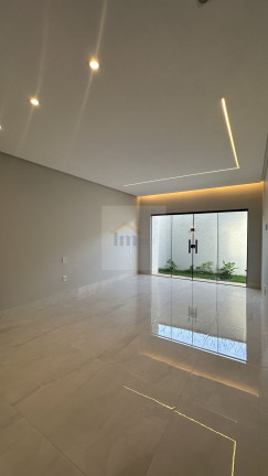 Imagem Casa com 3 Quartos à Venda, 179 m² em Parque Das Paineiras (1,2,3 E 4 Etapa) - Goiânia Imagem Casa com 3 Quartos à Venda, 179 m² em Parque Das Paineiras (1,2,3 E 4 Etapa) - Goiânia