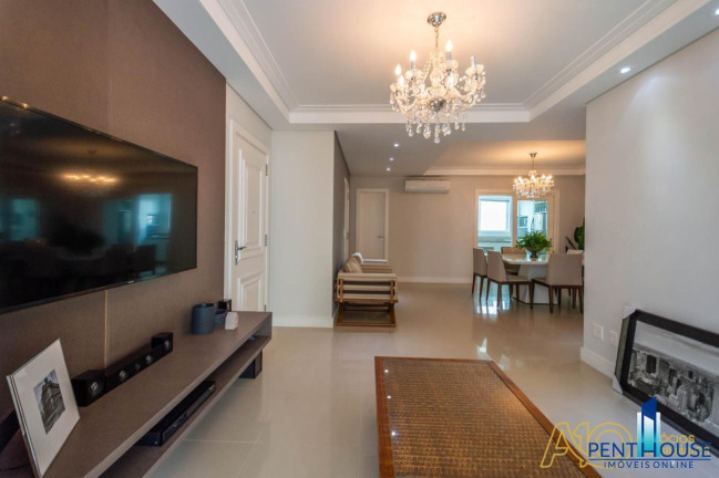Imagem Apartamento com 3 Quartos à Venda, 139 m² em Centro - Balneário Camboriú