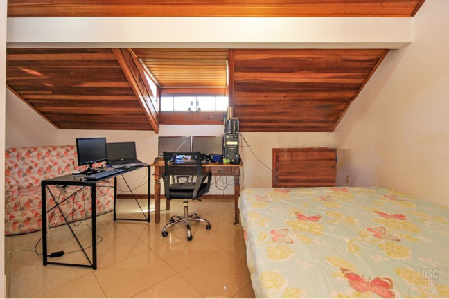 Imagem Casa com 4 Quartos à Venda, 201 m² em Espírito Santo - Porto Alegre Imagem Casa com 4 Quartos à Venda, 201 m² em Espírito Santo - Porto Alegre