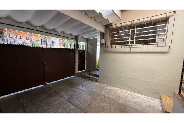 Imagem Casa com 4 Quartos à Venda, 185 m² em Campo Belo - São Paulo