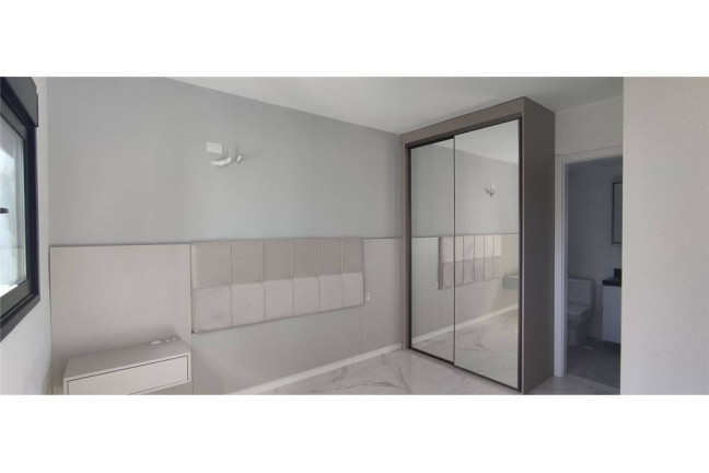 Imagem Imóvel com 1 Quarto à Venda, em Auxiliadora - Porto Alegre Imagem Imóvel com 1 Quarto à Venda, em Auxiliadora - Porto Alegre