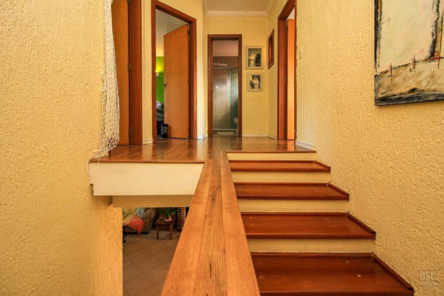 Imagem Casa com 3 Quartos à Venda, 197 m² em Hípica - Porto Alegre Imagem Casa com 3 Quartos à Venda, 197 m² em Hípica - Porto Alegre