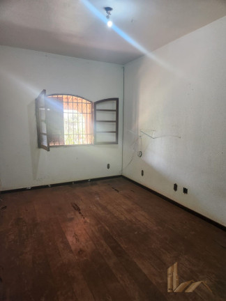 Imagem Casa com 3 Quartos à Venda, 720 m² em Planalto - Mateus Leme Imagem Casa com 3 Quartos à Venda, 720 m² em Planalto - Mateus Leme