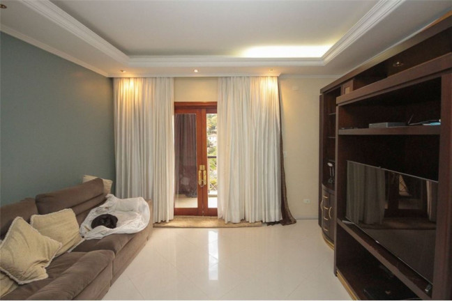 Imagem Casa com 4 Quartos à Venda, em Tremembé - São Paulo Imagem Casa com 4 Quartos à Venda, em Tremembé - São Paulo