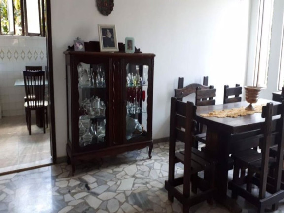 Imagem Casa com 4 Quartos à Venda, 355 m² em Candeal - Salvador Imagem Casa com 4 Quartos à Venda, 355 m² em Candeal - Salvador