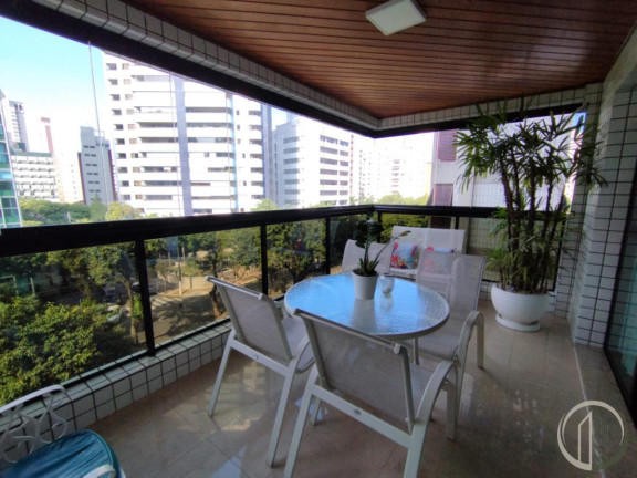 Imagem Apartamento com 3 Quartos à Venda, 214 m² em Gonzaga - Santos