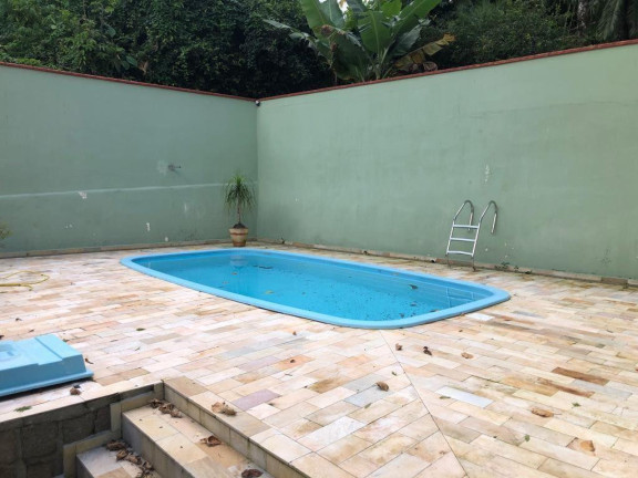 Imagem Casa com 3 Quartos à Venda, 312 m² em América - Joinville