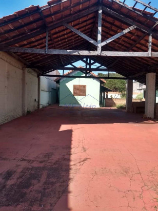Imagem Casa com 3 Quartos à Venda, 737 m² em Centro - Pirassununga