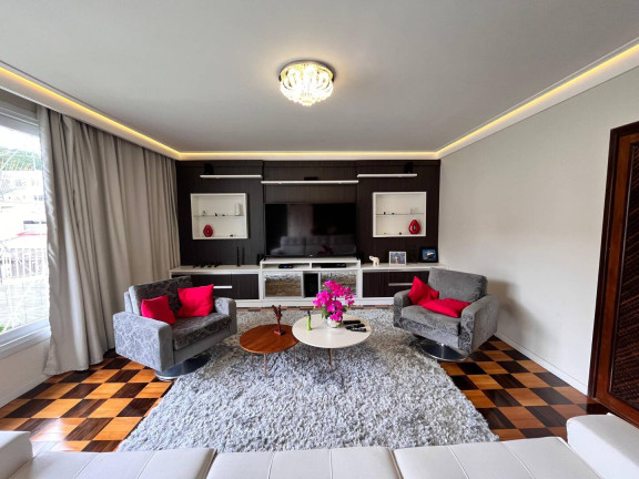 Imagem Casa com 4 Quartos à Venda, em Capoeiras - Florianópolis Imagem Casa com 4 Quartos à Venda, em Capoeiras - Florianópolis