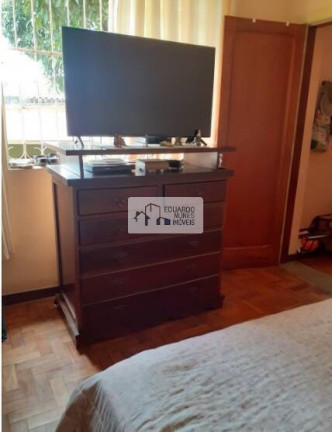 Imagem Casa com 4 Quartos à Venda, 140 m² em Serra - Belo Horizonte Imagem Casa com 4 Quartos à Venda, 140 m² em Serra - Belo Horizonte