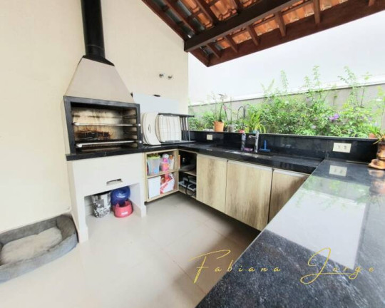 Imagem Casa de Condomínio com 3 Quartos à Venda, 263 m² em Swiss Park - Campinas