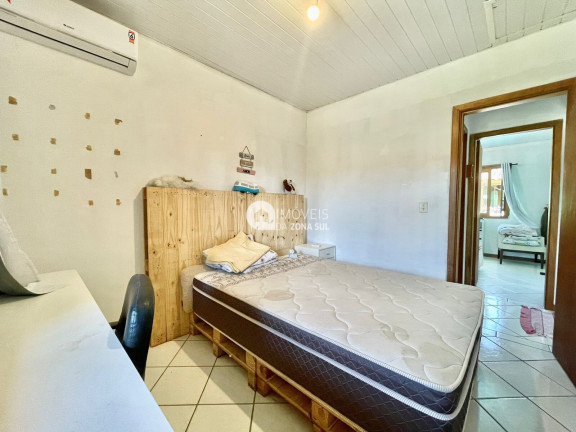 Imagem Casa com 2 Quartos à Venda, 41 m²