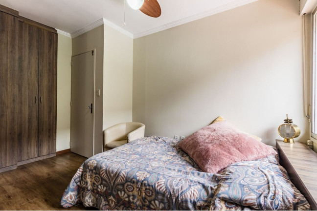 Imagem Casa com 3 Quartos à Venda, 212 m² em Jardim Sabará - Porto Alegre Imagem Casa com 3 Quartos à Venda, 212 m² em Jardim Sabará - Porto Alegre