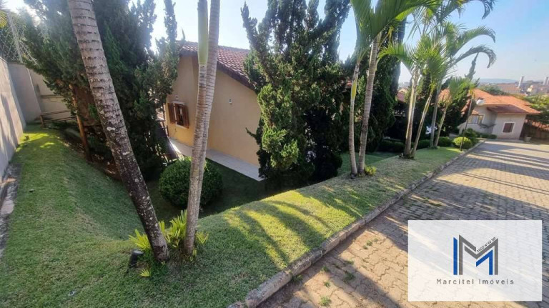 Imagem Casa de Condomínio com 3 Quartos à Venda, 453 m² em Jardim Ana Estela - Carapicuíba