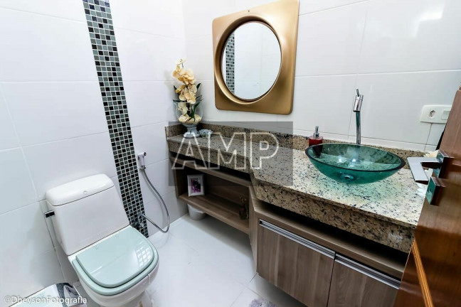 Imagem Casa com 3 Quartos à Venda, 250 m² em Tarumã - Manaus Imagem Casa com 3 Quartos à Venda, 250 m² em Tarumã - Manaus