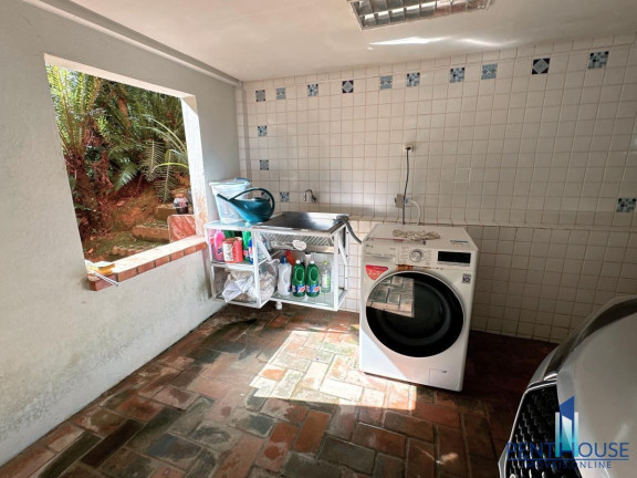 Imagem Casa com 3 Quartos à Venda, 330 m² em Praia Do Estaleiro - Balneário Camboriú