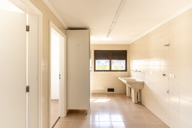 Imagem Imóvel com 4 Quartos à Venda, 591 m² em Vila Andrade - São Paulo Imagem Imóvel com 4 Quartos à Venda, 591 m² em Vila Andrade - São Paulo