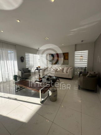 Imagem Casa com 5 Quartos à Venda, 600 m² em Barra Da Tijuca - Rio De Janeiro Imagem Casa com 5 Quartos à Venda, 600 m² em Barra Da Tijuca - Rio De Janeiro