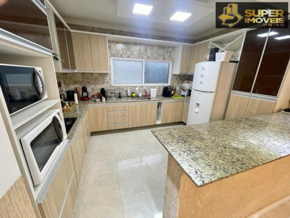 Imagem Casa com 3 Quartos à Venda, 360 m² em Laranjal - Pelotas