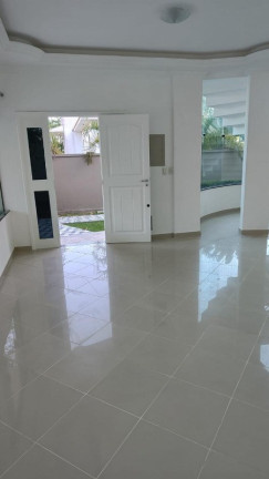 Imagem Casa com 4 Quartos à Venda, 550 m² em Tarumã - Manaus Imagem Casa com 4 Quartos à Venda, 550 m² em Tarumã - Manaus
