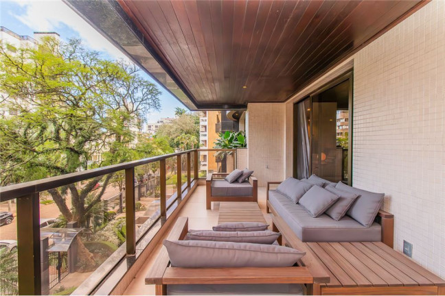 Imagem Apartamento com 3 Quartos à Venda, 322 m² em Moinhos De Vento - Porto Alegre Imagem Apartamento com 3 Quartos à Venda, 322 m² em Moinhos De Vento - Porto Alegre