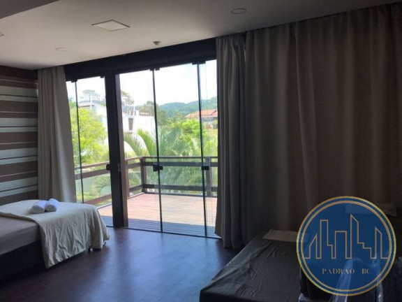 Imagem Casa com 4 Quartos para Temporada, 380 m² em Estaleiro - Balneário Camboriú