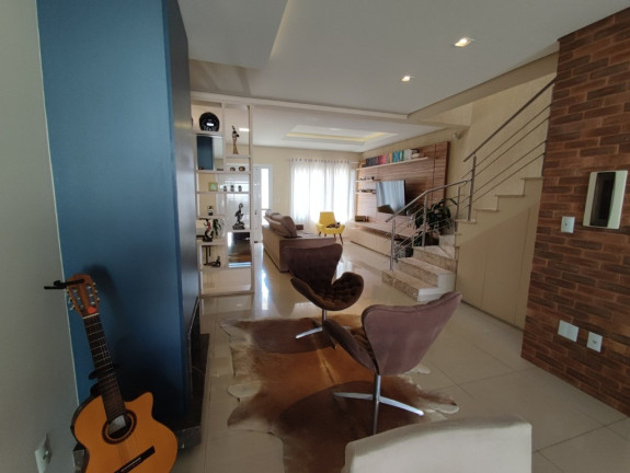 Imagem Casa com 3 Quartos à Venda, 166 m² em Estância Velha - Canoas Imagem Casa com 3 Quartos à Venda, 166 m² em Estância Velha - Canoas