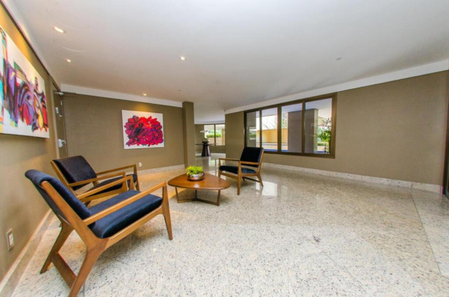 Imagem Imóvel com 4 Quartos à Venda, 310 m² em Bela Vista - Porto Alegre Imagem Imóvel com 4 Quartos à Venda, 310 m² em Bela Vista - Porto Alegre