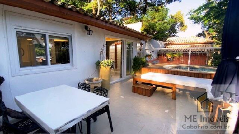 Imagem Casa de Condomínio com 2 Quartos à Venda, 120 m² em Ferradura - Búzios Imagem Casa de Condomínio com 2 Quartos à Venda, 120 m² em Ferradura - Búzios